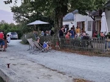 Merci infiniment pour cette soirée inoubliable mercredi avec Green Dolphin pour le festival off des Rendez-Vous de l'Erdre à l'Ecluse de la...
