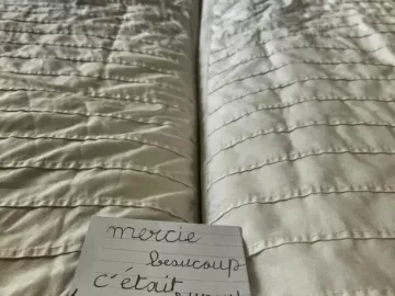 Hôtes ravis, l'équipe de la Tindière happy !

Merci à Lucien et Jeanne pour ce doux message qui fait plaisir à lire 🥰

La Tindière propose 3...
