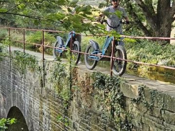 Vous cherchez un cadeau original a Noël : offrez une randonnee en trottinette tout terrain électrique...
www.trottin-nantes.com